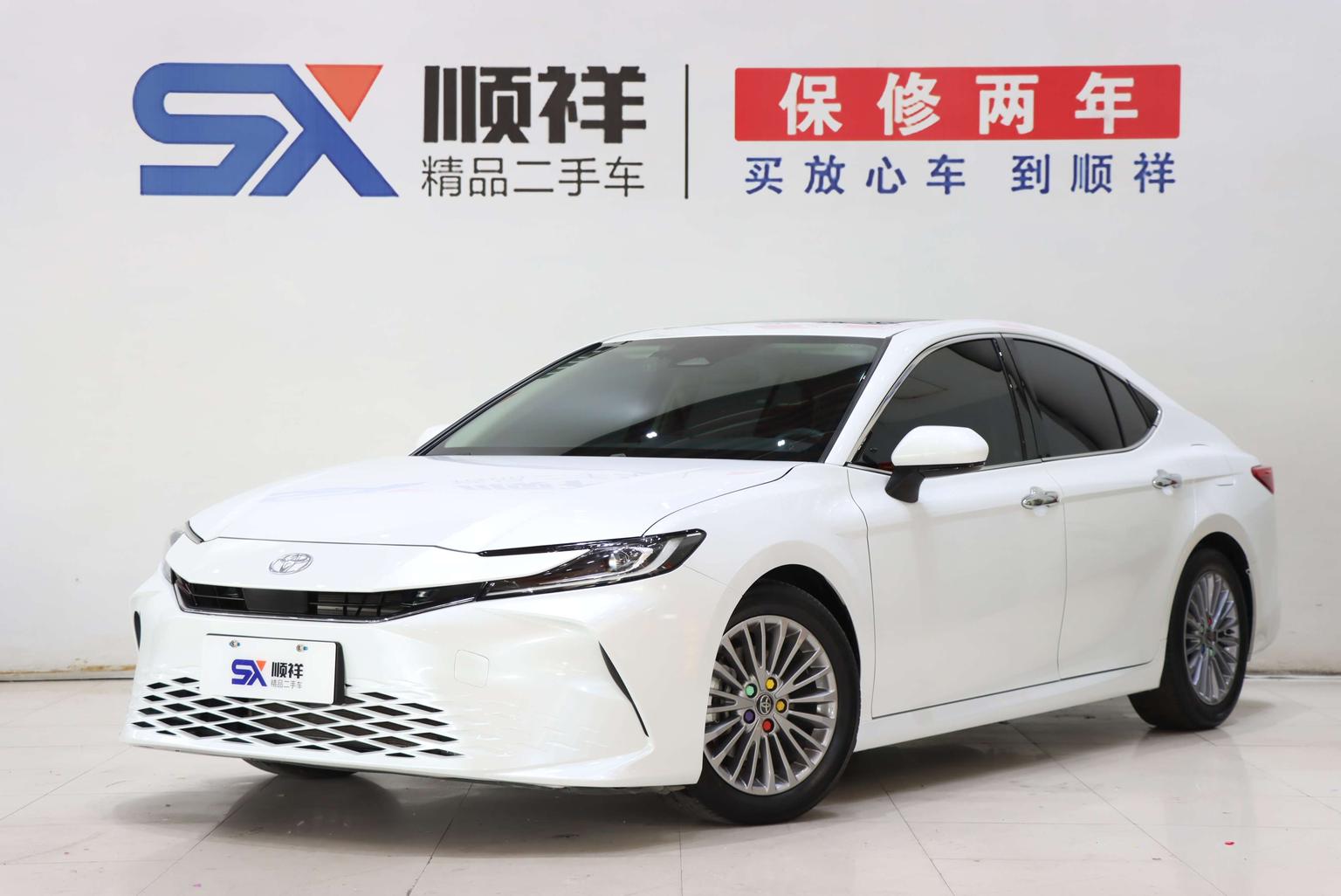 Toyota Camry 2.0GVP Luxury 2025