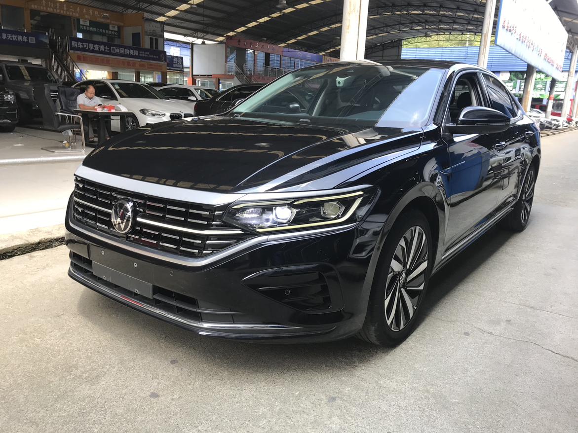 Volkswagen Passat 330TSI Luxury (2L) 2022
