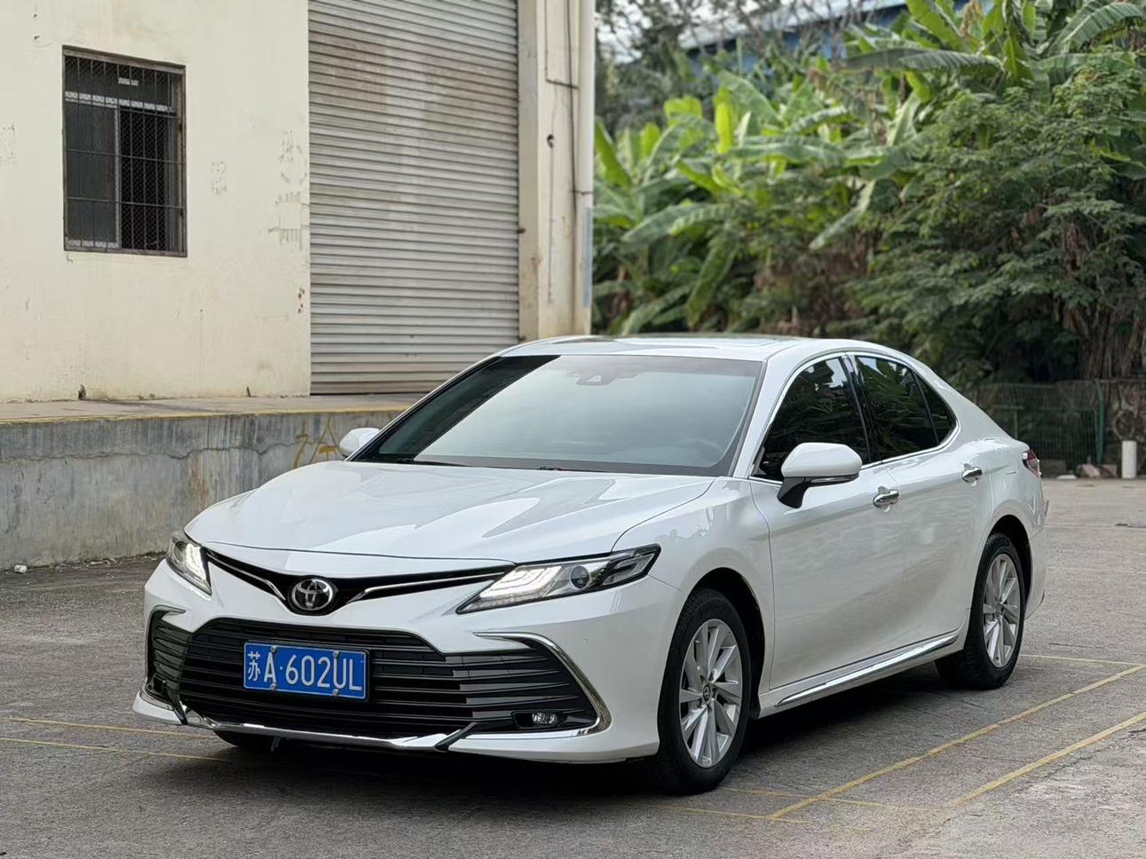 Toyota Camry 2.0G Luxury (2L) 2023