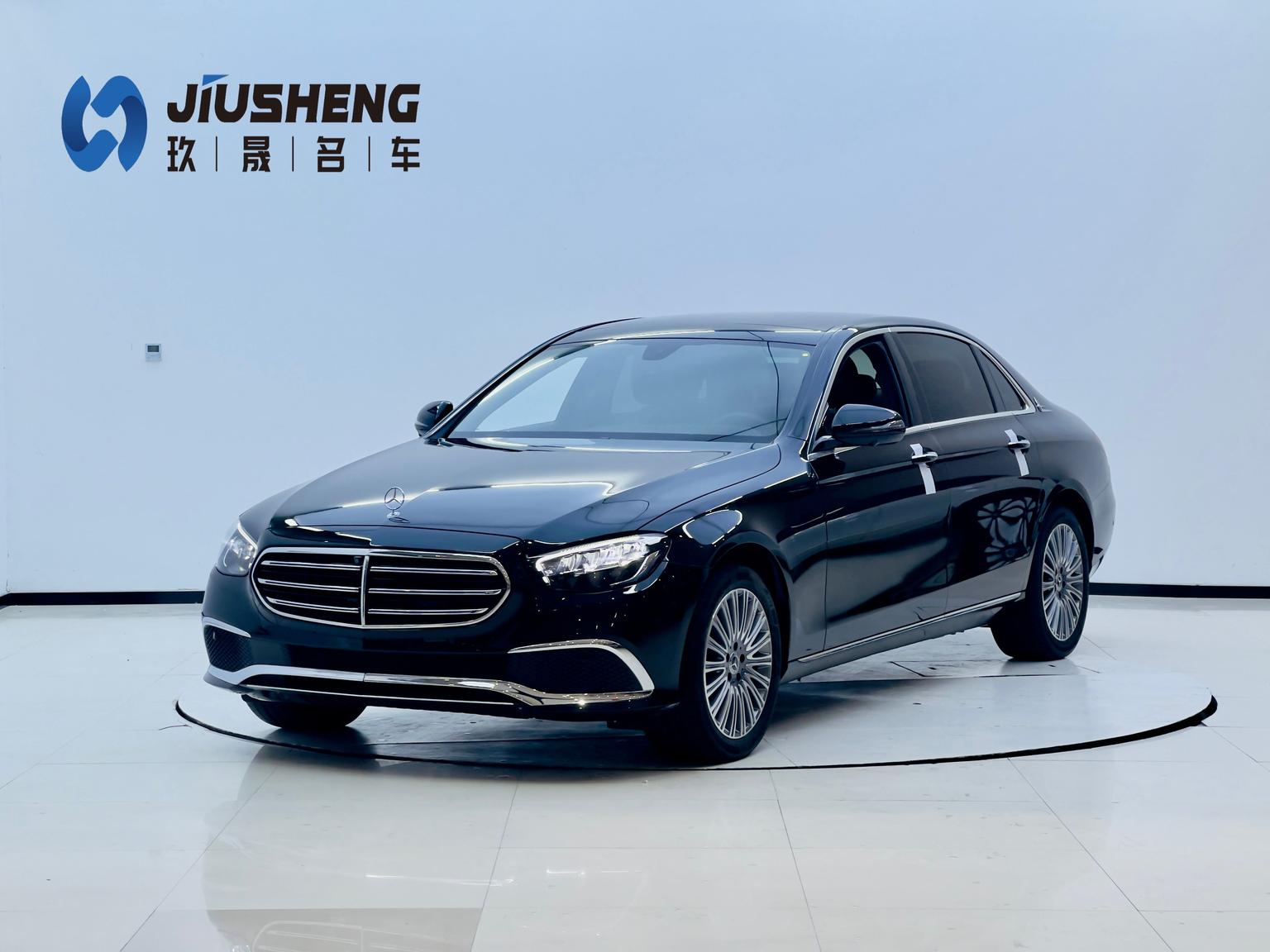 Mercedes Class-E E 300 L Fashion Sedan (2L) 2023
