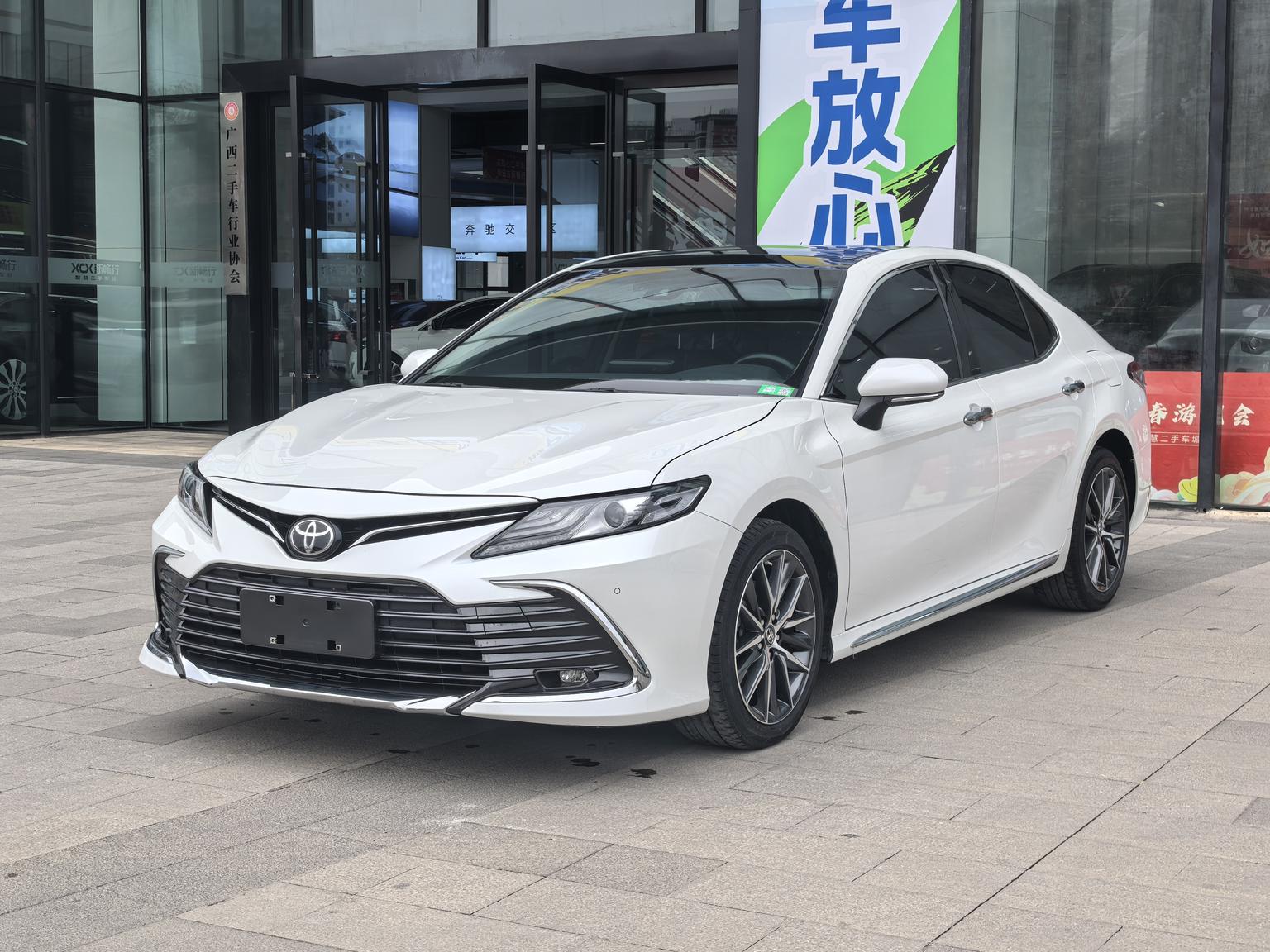Toyota Camry 2.5G Luxury (2.5L) 2024