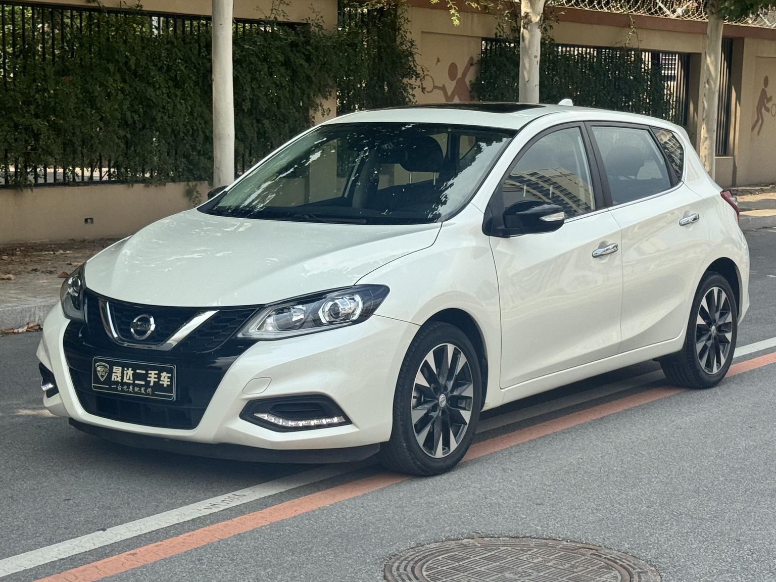 Nissan Tiida 1.6L CVT Intelligent Premium 2024