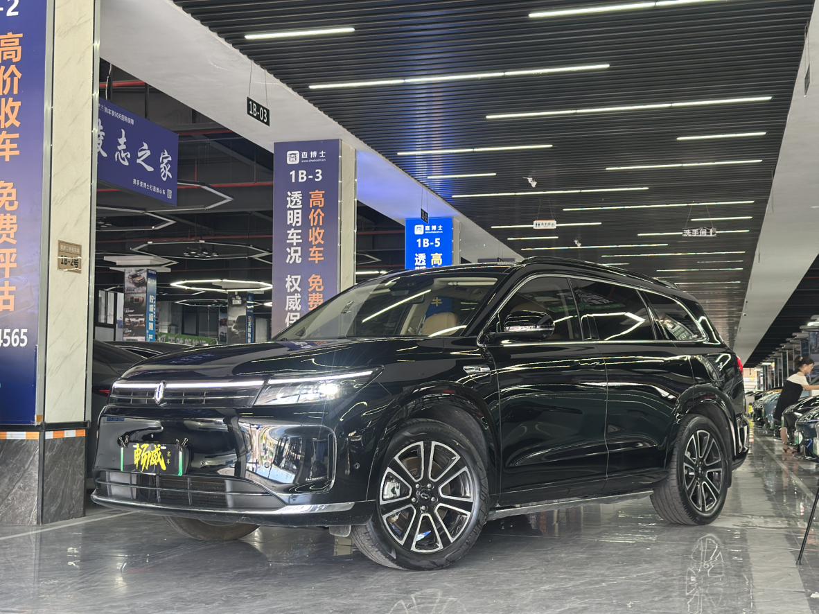 Aito M7 Pro 6-Seat Intelligent Drive RWD 2024