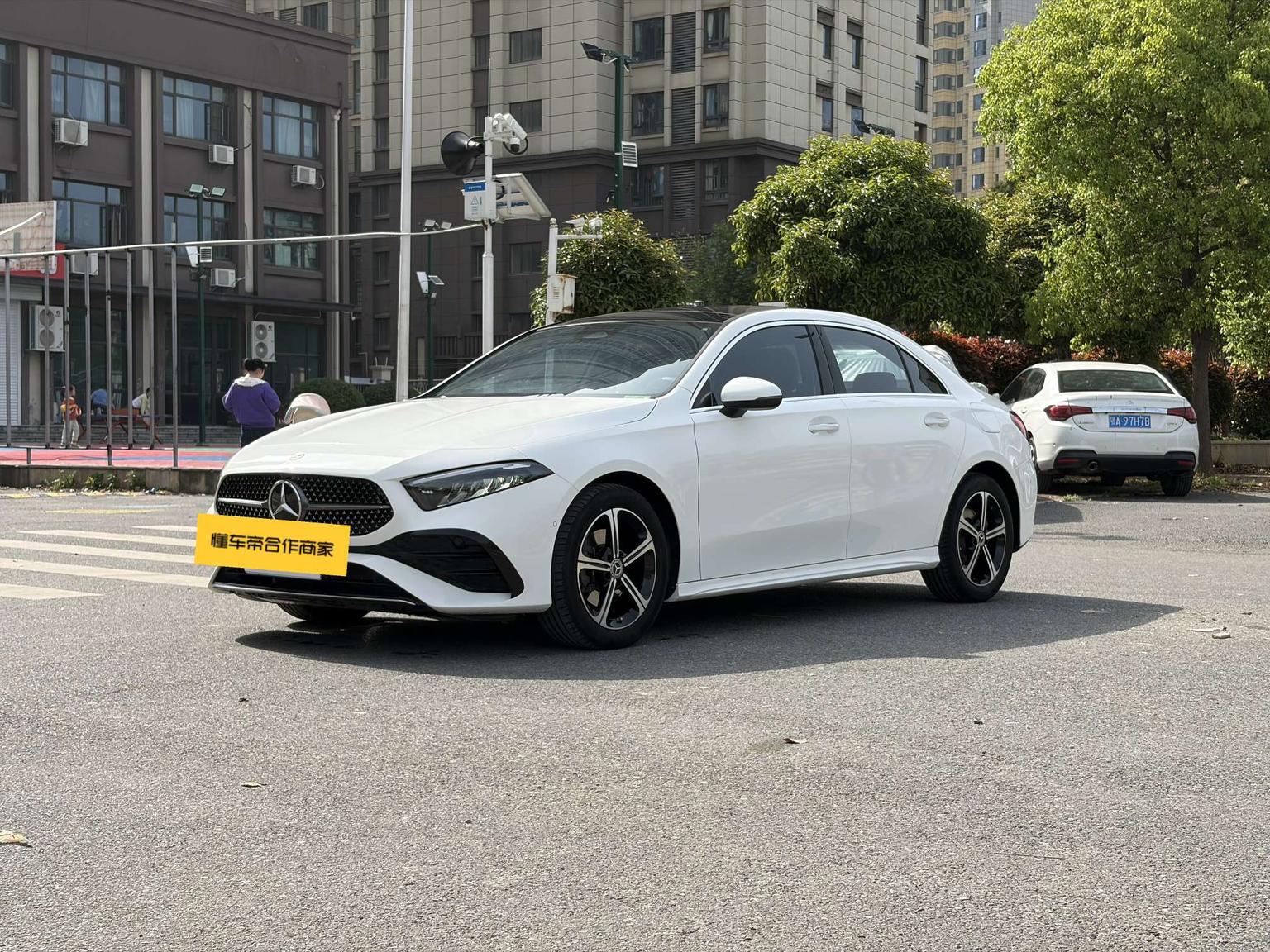 Mercedes Benz Class-A A200L 2024
