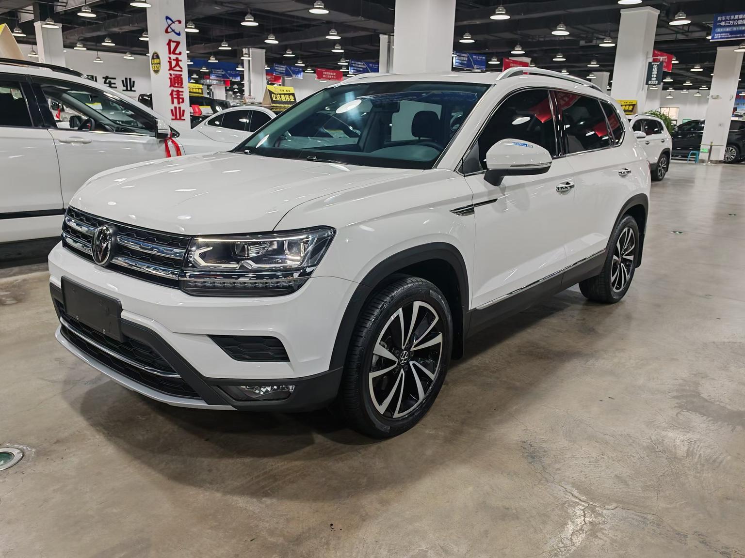 Volkswagen Tharu 330TSI 4WD Luxury (2L) 2023