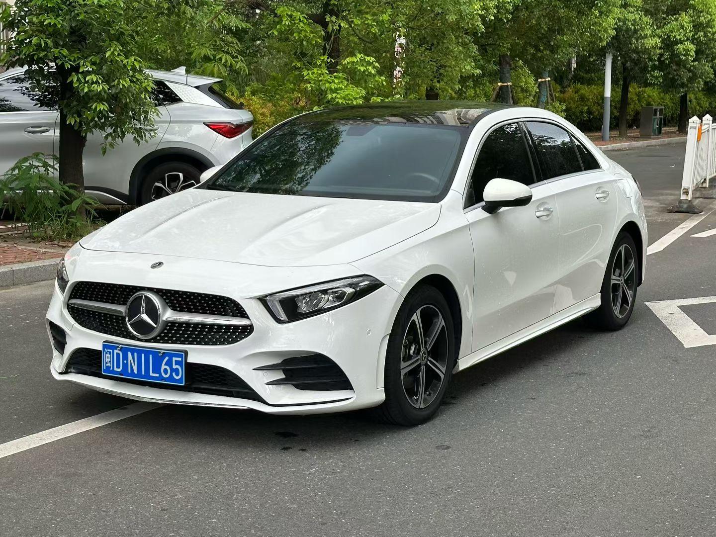 Mercedes Benz Class-A A 200 L Sport Sedan Fashion Edition 2023
