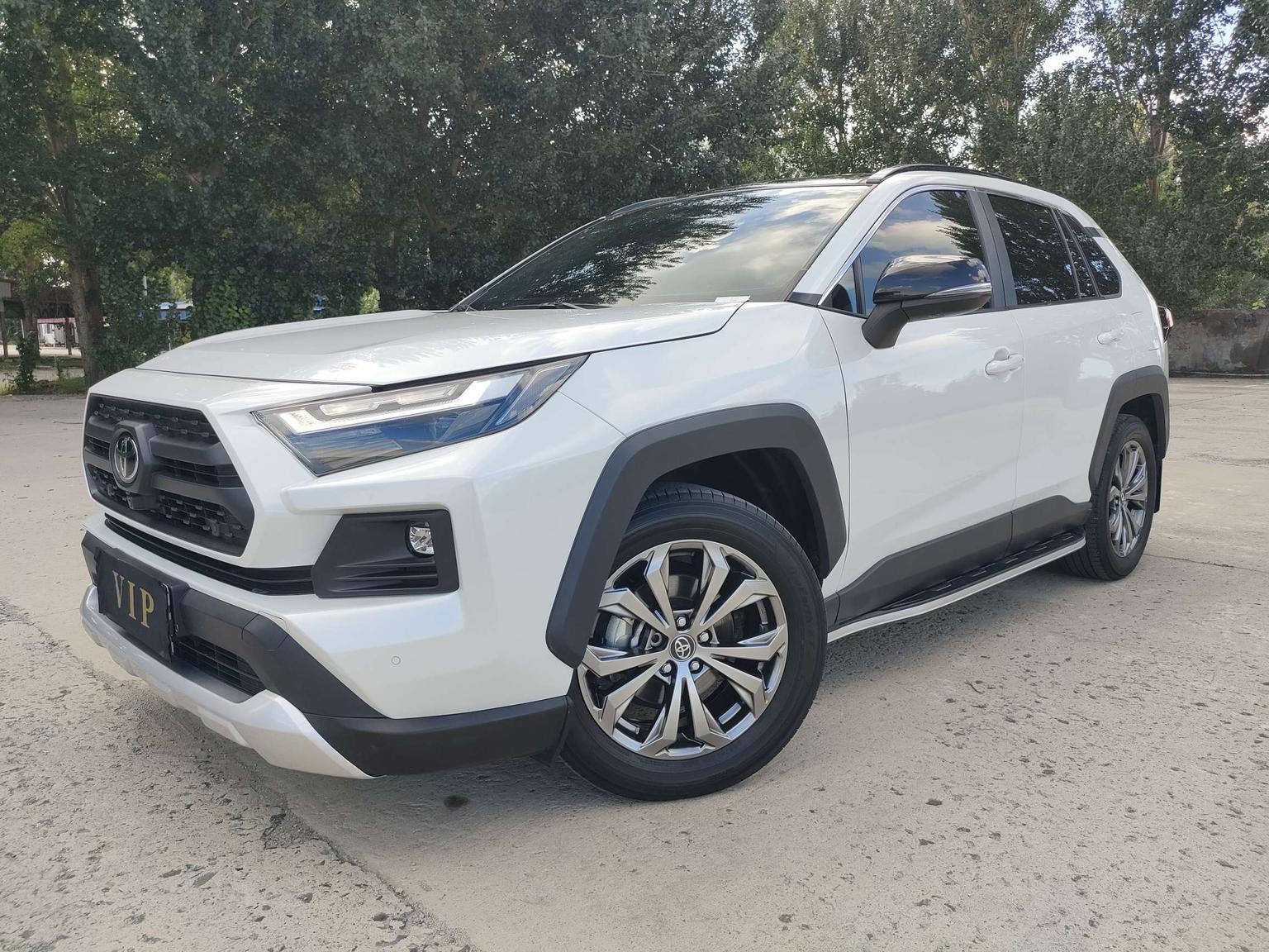 Toyota RAV4 2.0L CVT 4WD Adventure Plus 2024