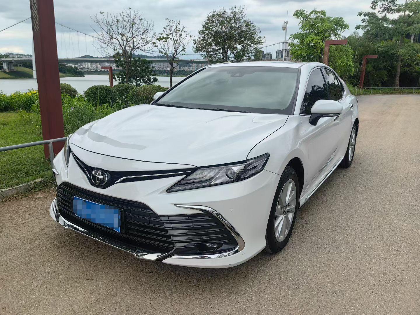 Toyota Camry 2.0G Luxury (2L) 2023