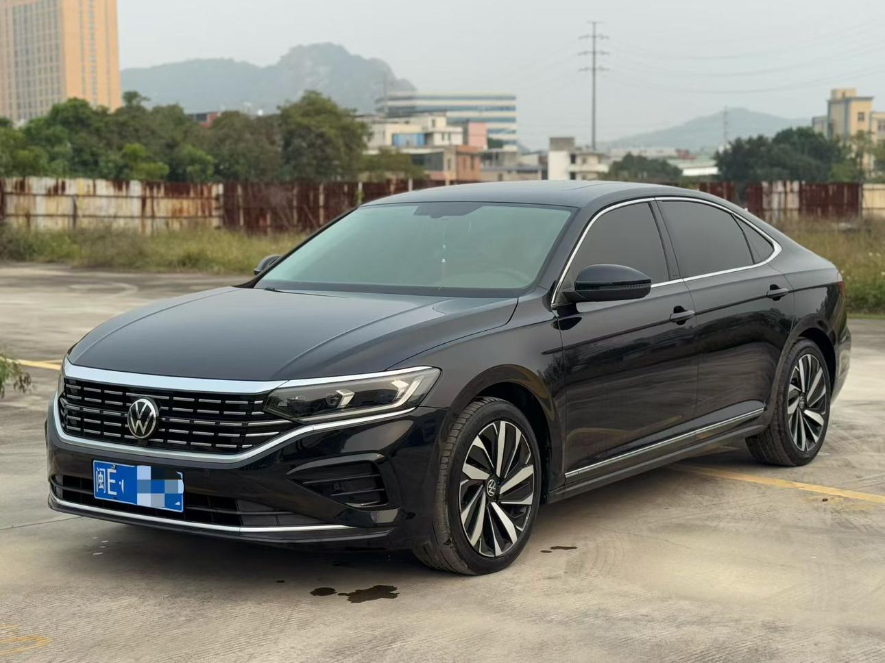 Volkswagen Passat 330TSI Stardust Elite (2L) 2022