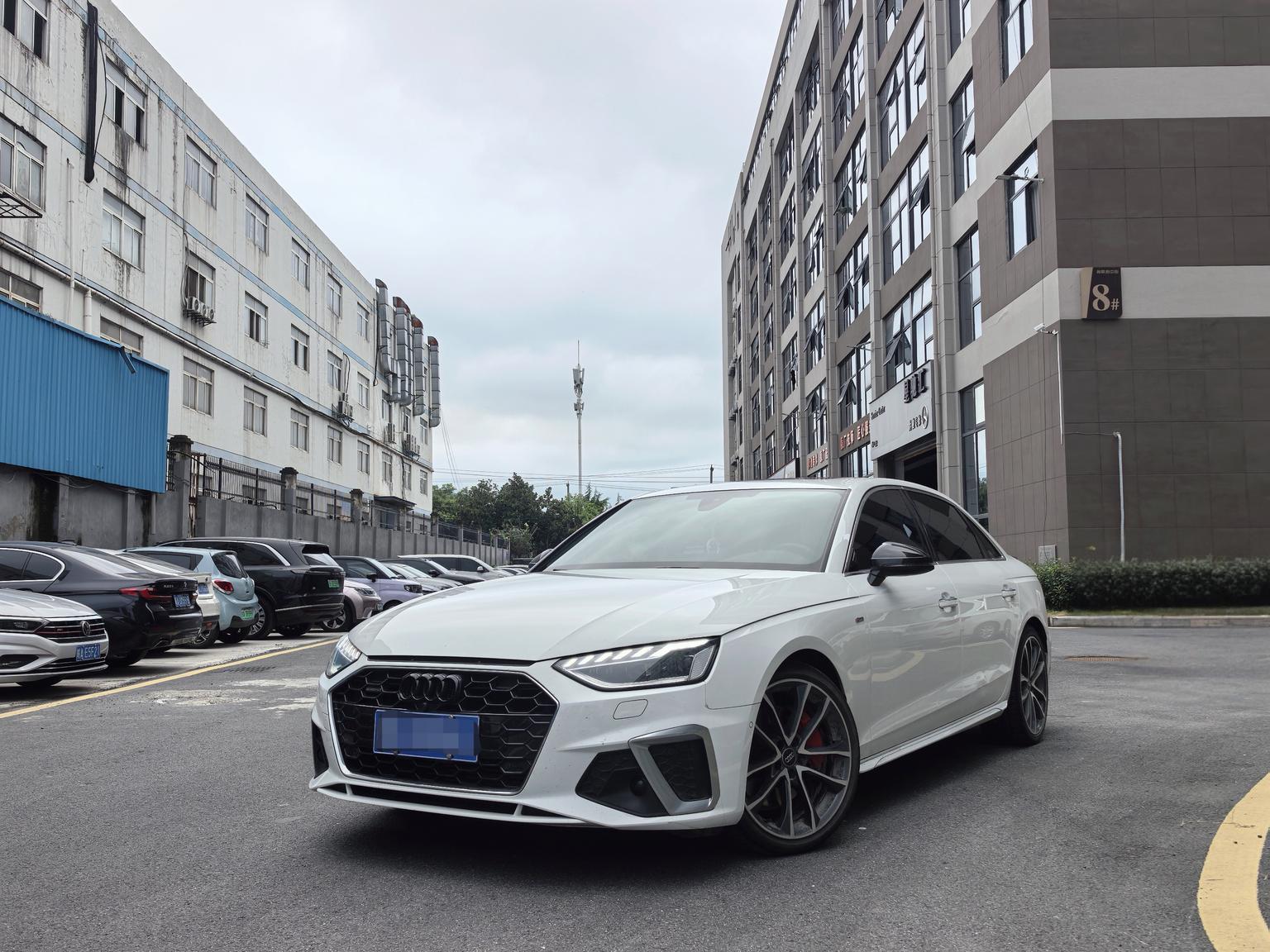 Audi A4L 45 TFSI Quattro Selection Dynamic 2022
