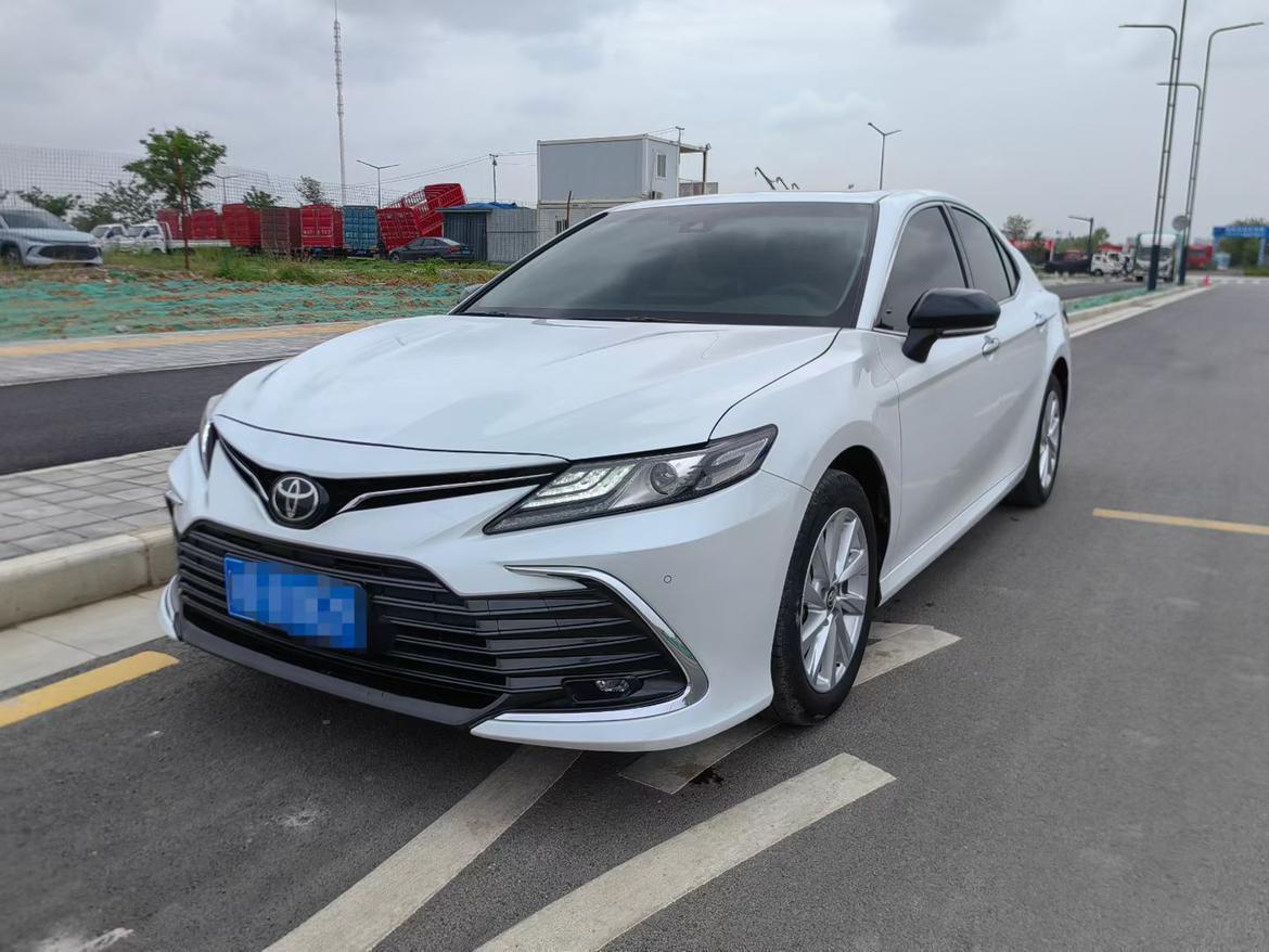 Toyota Camry 2.0G Luxury (2L) 2022