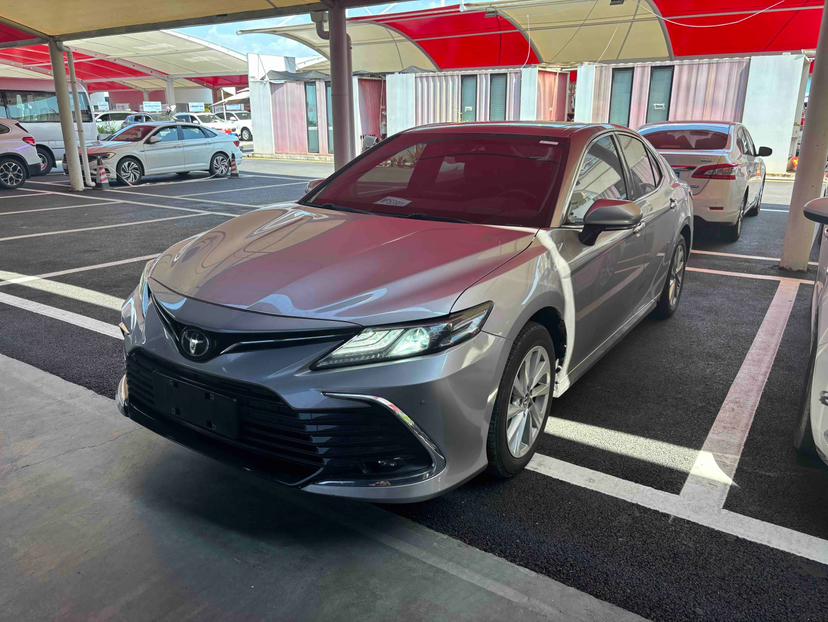 Toyota Camry 2.0G Luxury (2L) 2022