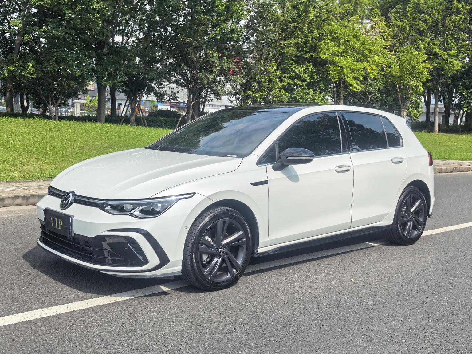 Volkswagen Golf 280TSI DSG R-Line 2024
