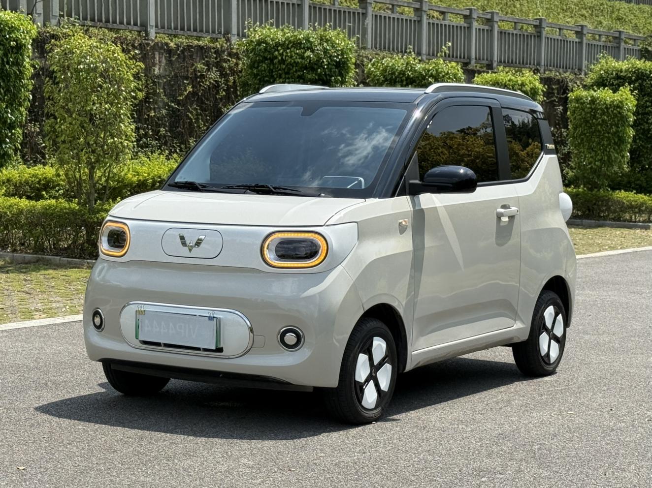 Wuling Miniev 215km Advanced Edition LFP 2024