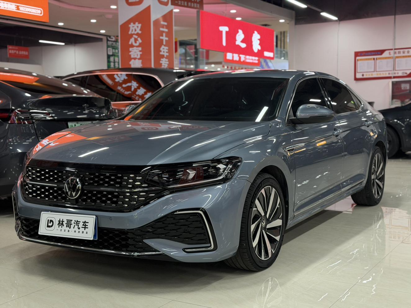Volkswagen Passat 330TSI Stardust Elite (2L) 2022