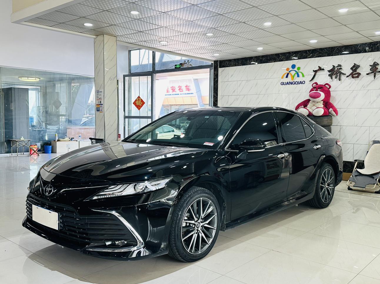 Toyota Camry 2.5G Luxury (2.5L) 2023