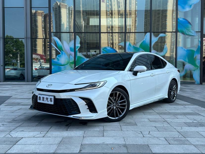 Toyota Camry 2.0HXS Sport Plus 2025