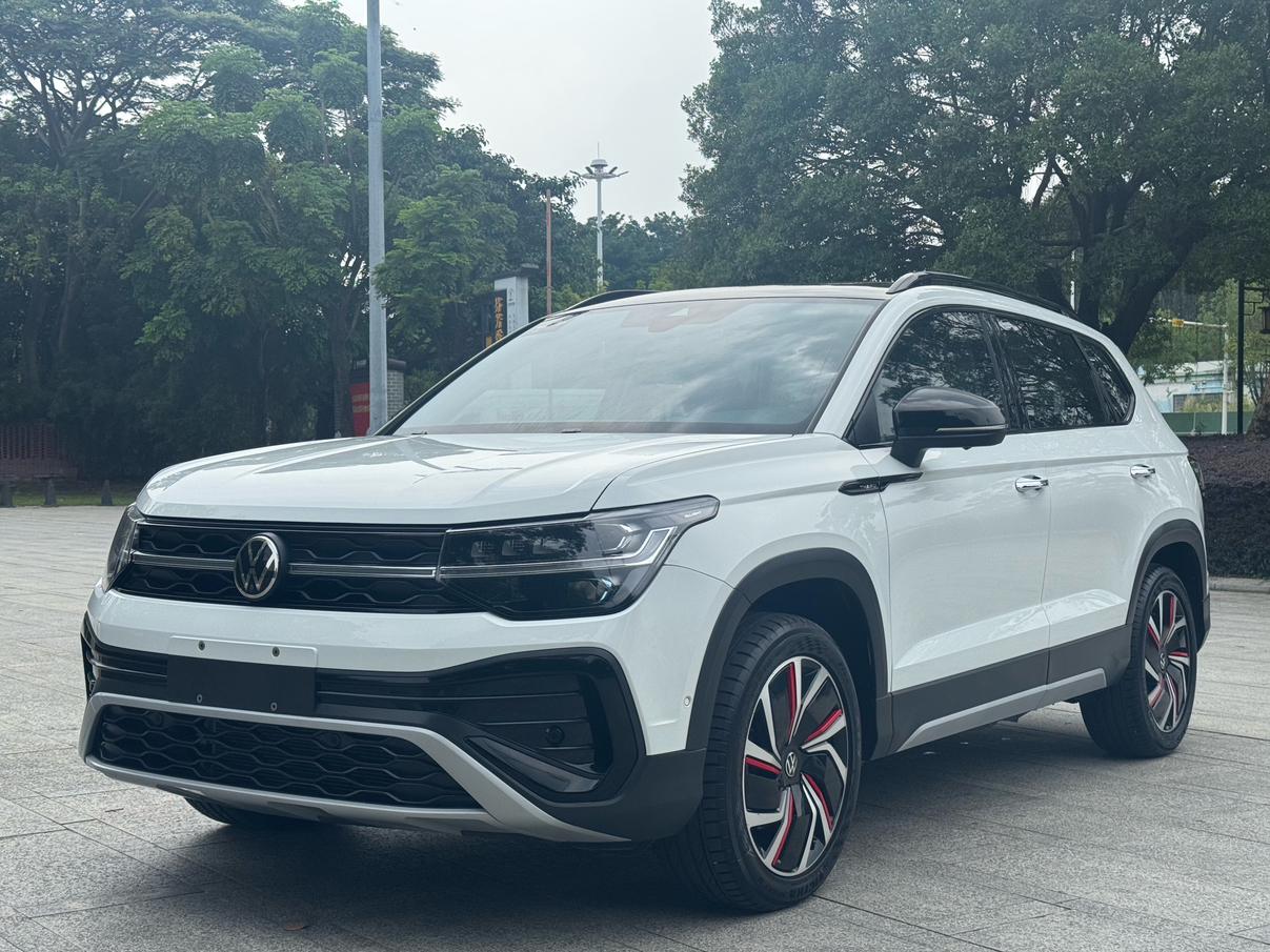 Volkswagen Tharu 300TSI 2WD Moon Noble 2024