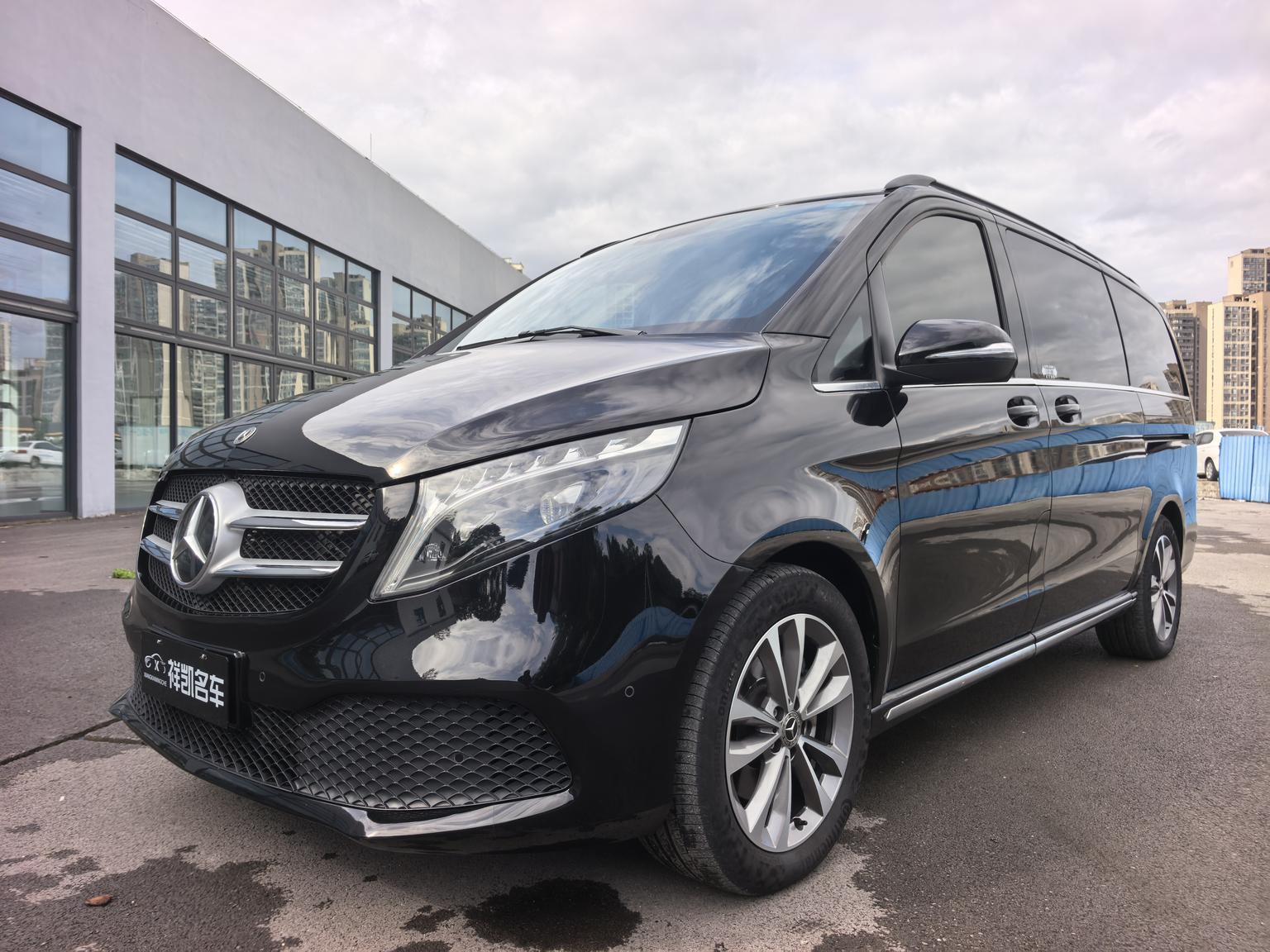 Mercedes V-260 Navigator (2L) 2023