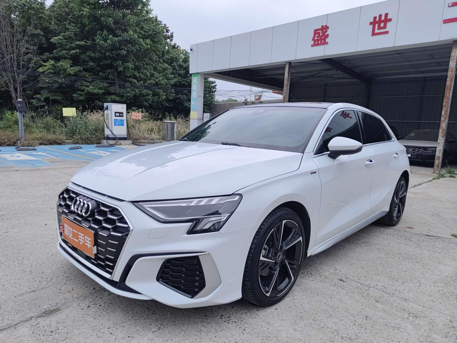 Audi A3 35 TFSI Sport Fashion 2024