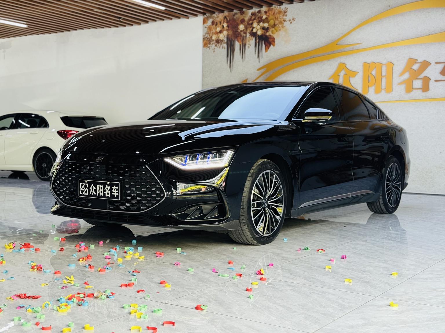 BYD HAN-DM DM-i Champion 121km Premium 2024