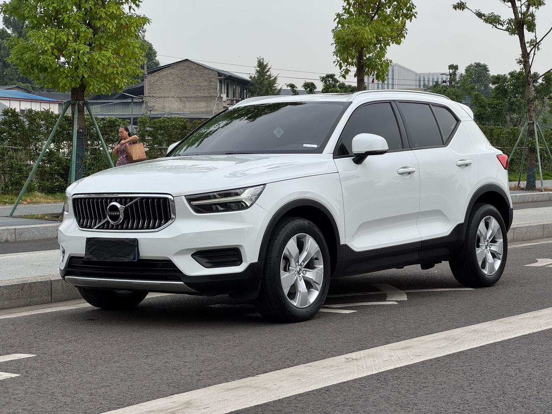 Volvo XC40 T3 FWD Intelligent Fashion 2019