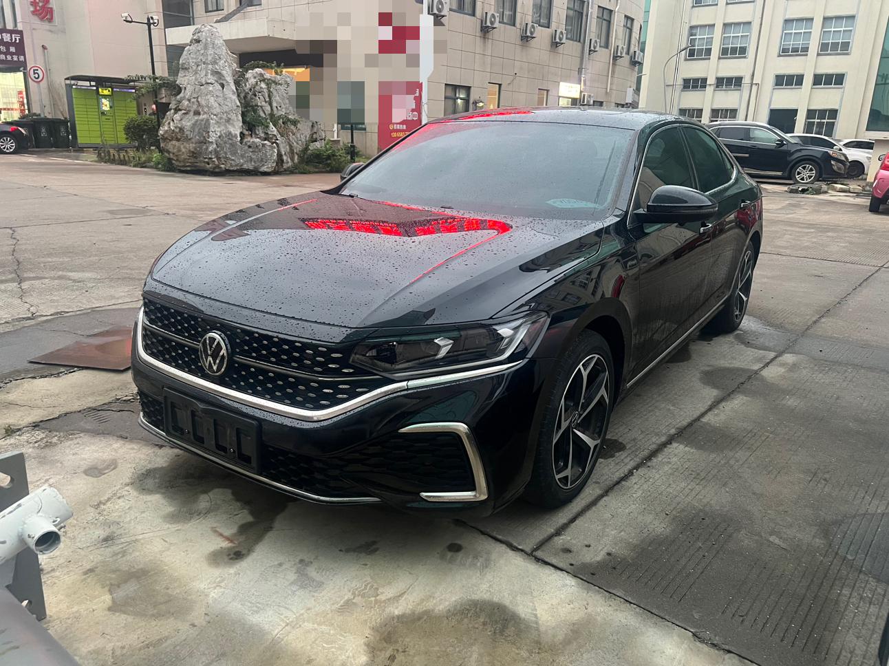 Volkswagen Passat 330TSI Stardust Elite (2L) 2023