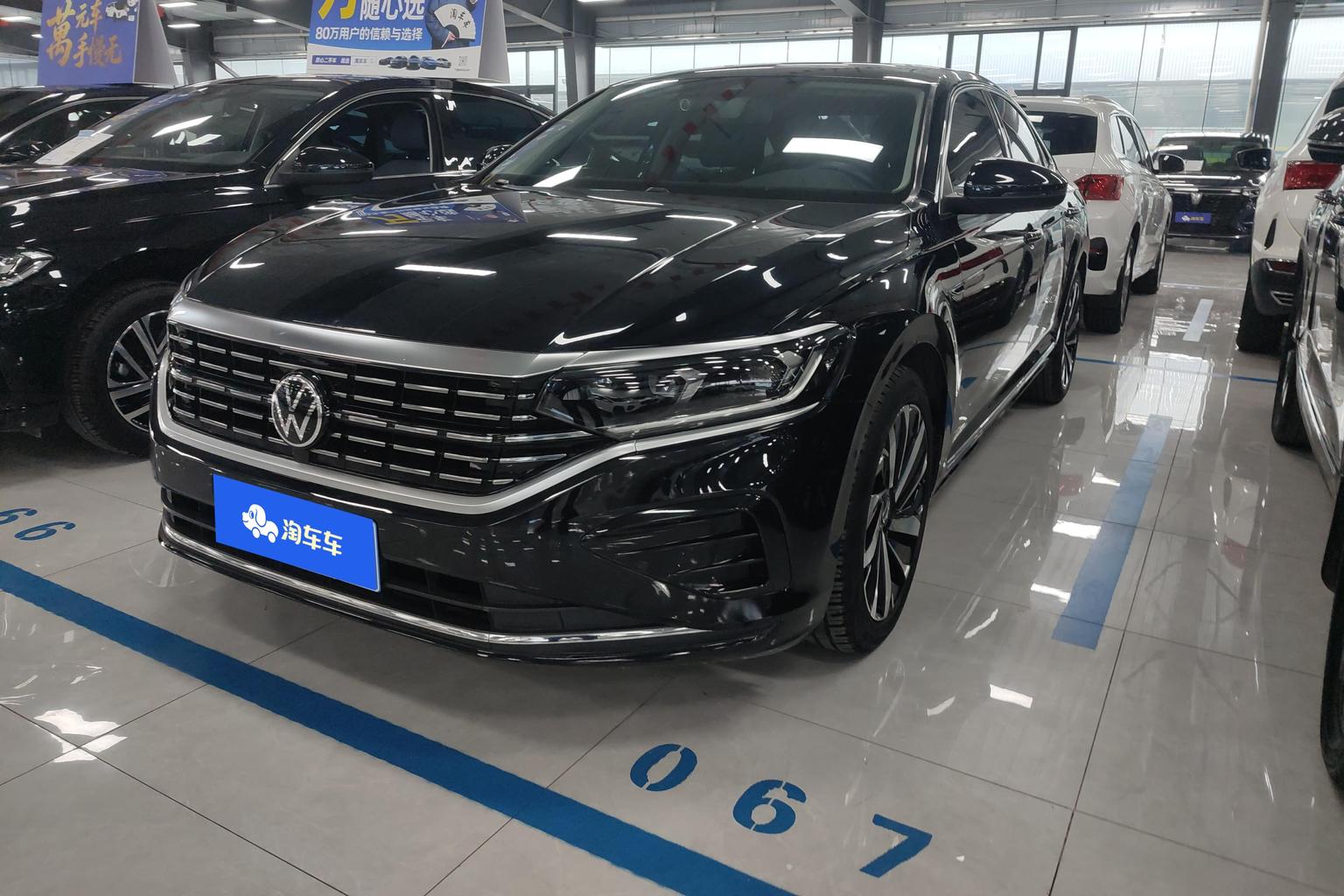 Volkswagen Passat 330TSI Luxury (2L) 2022