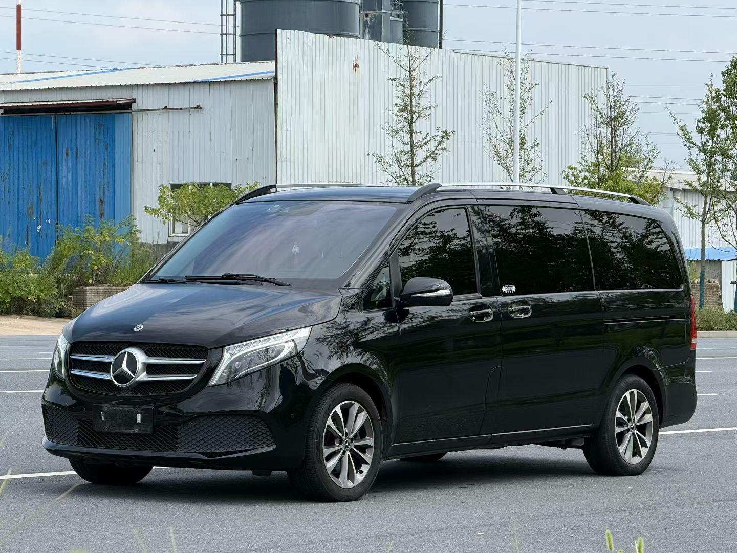 Mercedes V-260 Navigator (2L) 2021