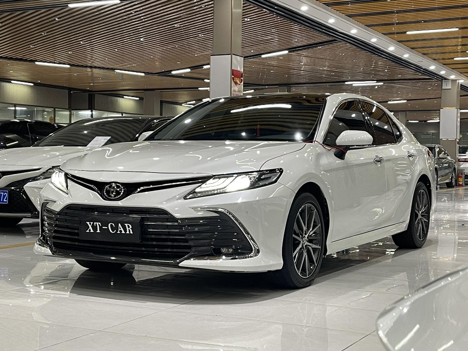 Toyota Camry 2.5G Luxury (2.5L) 2023