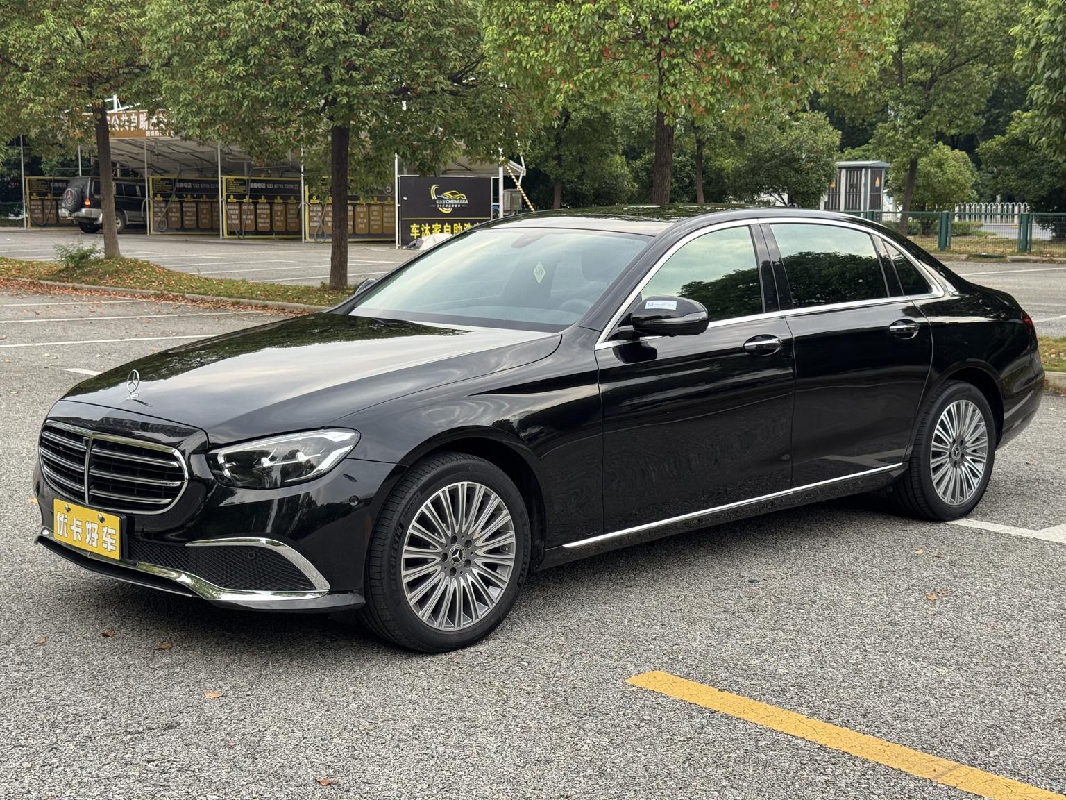 Mercedes Class-E E 300 L Fashion Sedan (2L) 2021