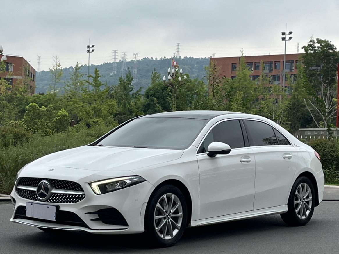 Mercedes Benz Class-A Sport Sedan Dynamic (1.3L) 2020