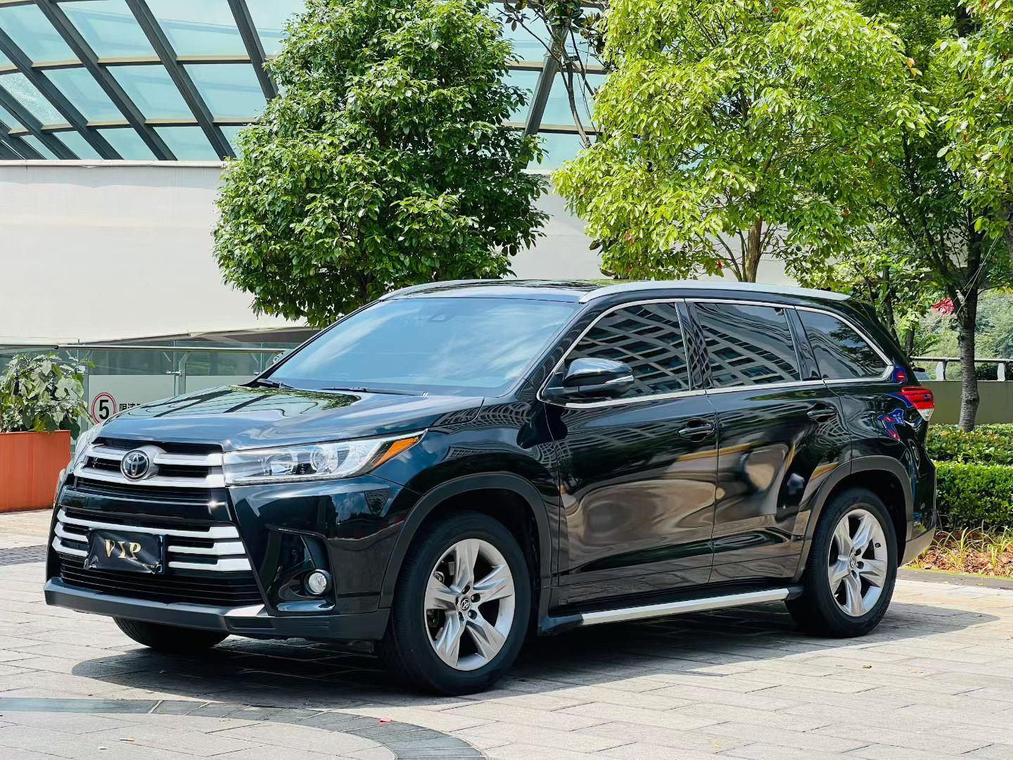 Toyota Highlander Luxury 4WD 7-Seat 2021