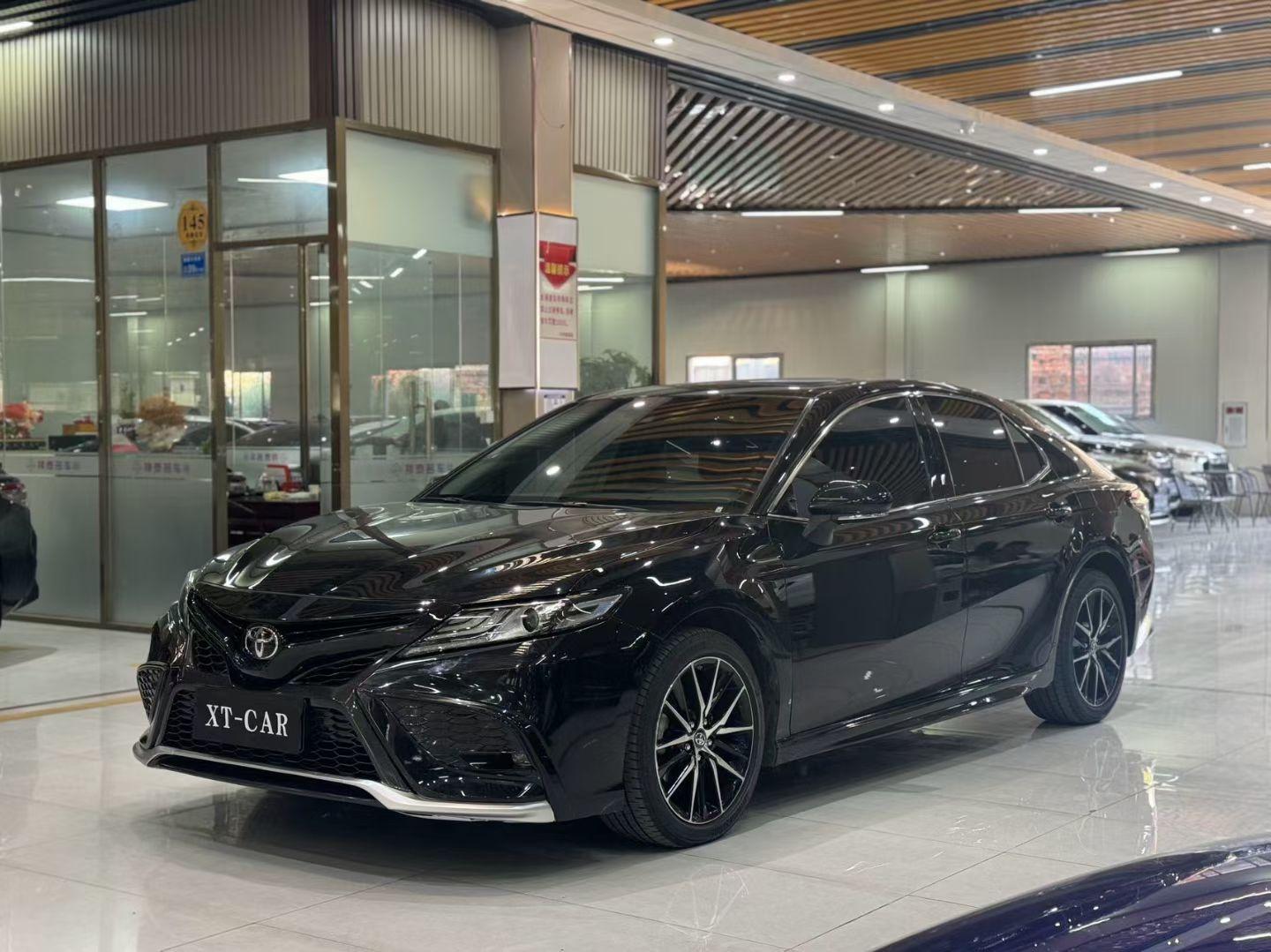 Toyota Camry S Knight 2022