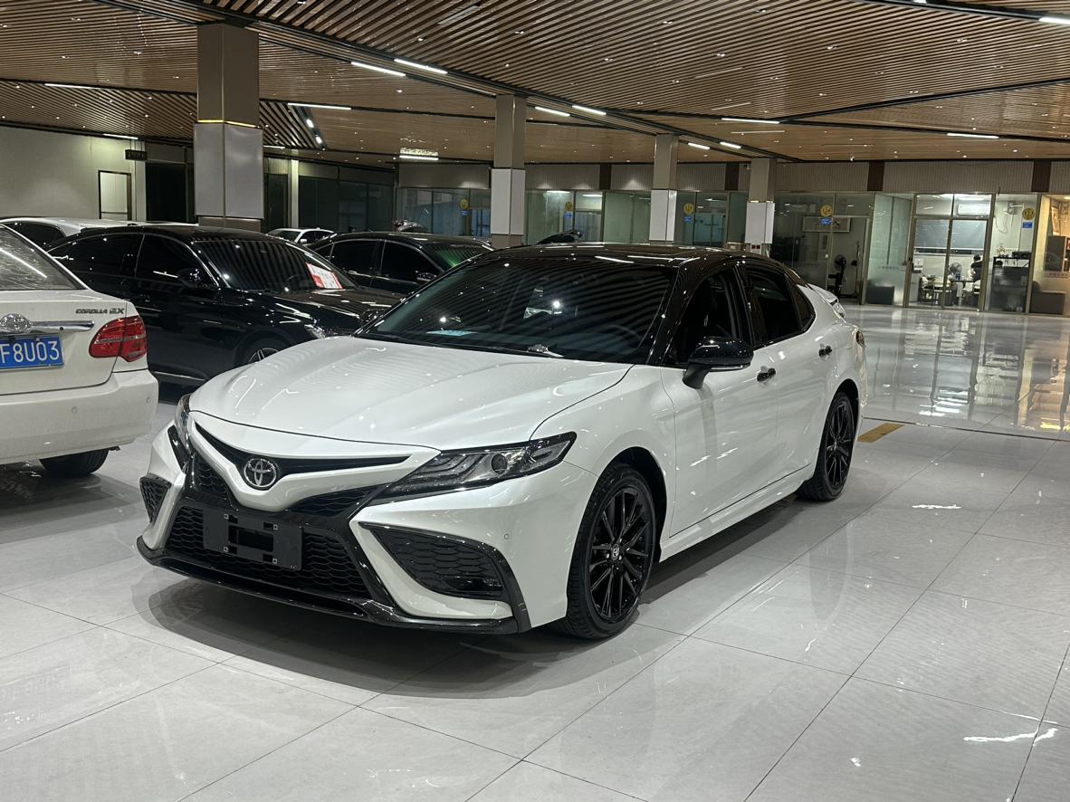 Toyota Camry S Knight 2023