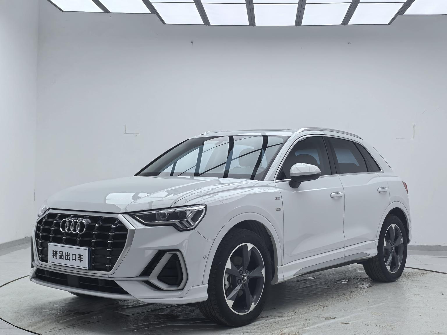 Audi Q3 35 TFSI Fashion Dynamic (1.4L) 2023