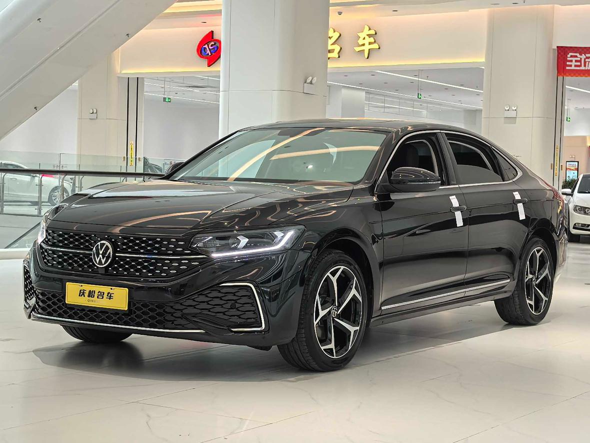 Volkswagen Passat Outstanding 330TSI Starry Elite 2026