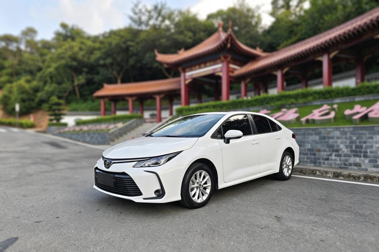 Toyota Corolla GL-i Luxury 2022