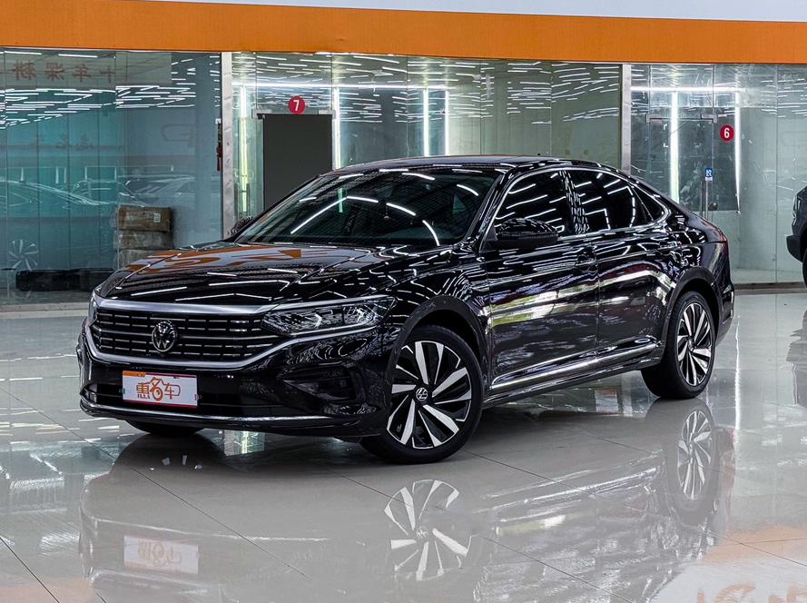 Volkswagen Passat 2023