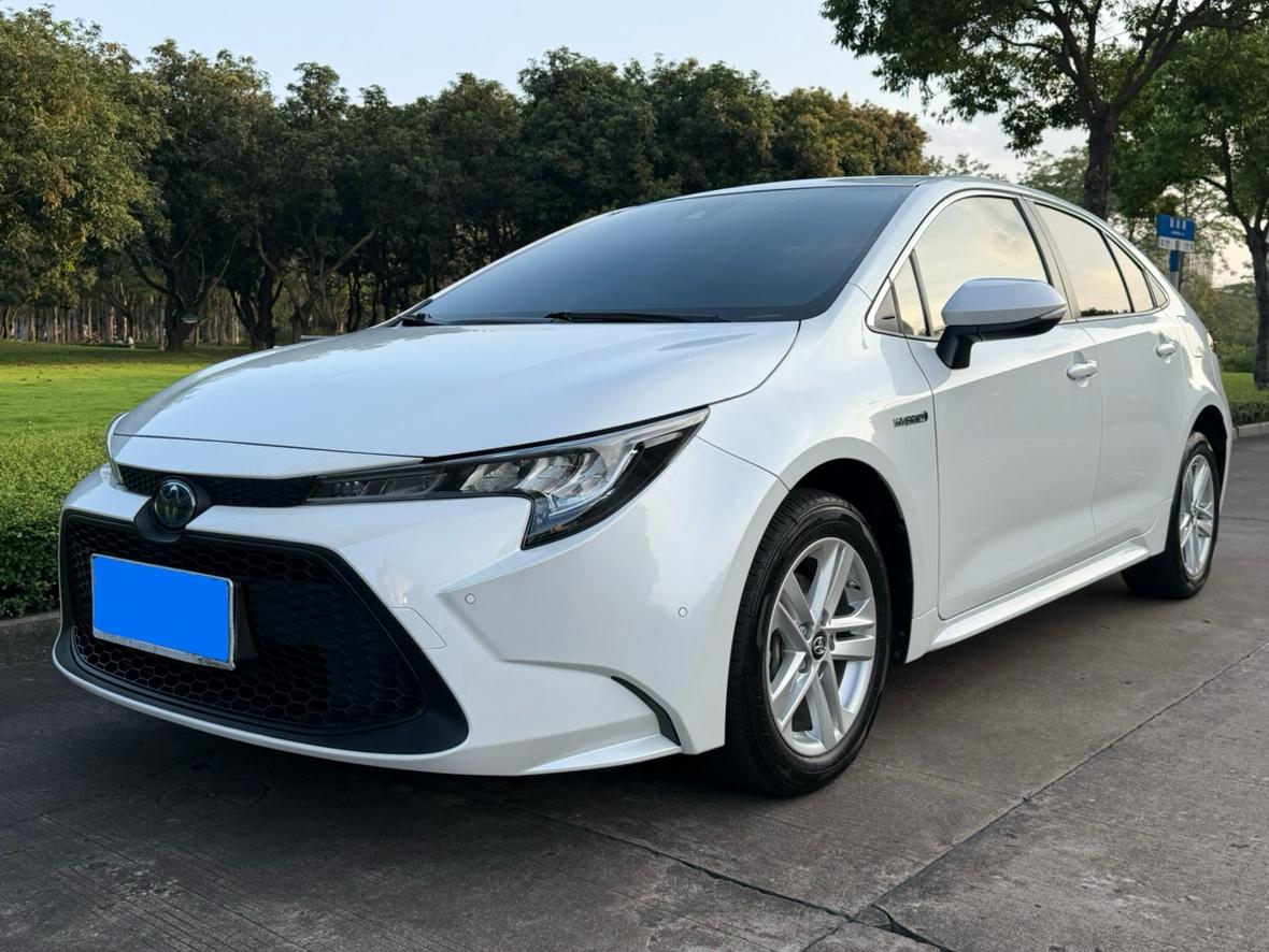 Toyota Levin 1.8H E-CVT Leading 2021
