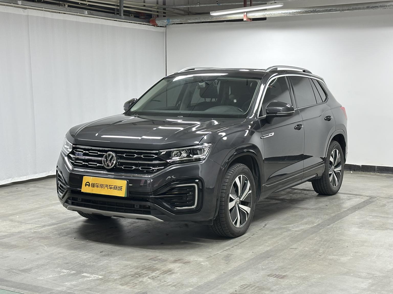 Volkswagen Tayron Luxury Type (1.4L) 2020