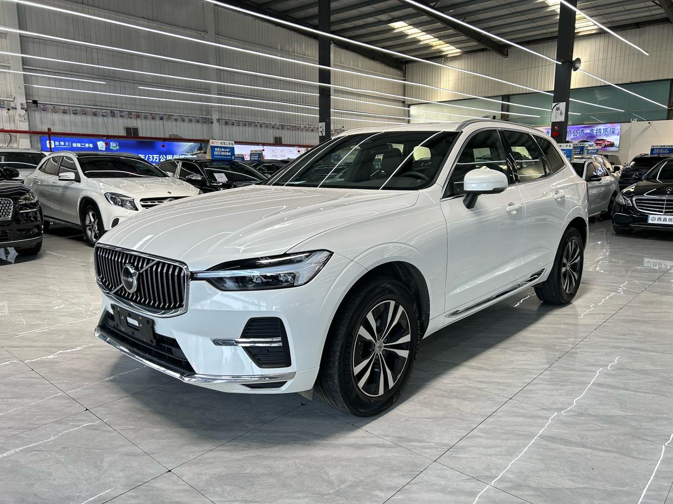 Volvo XC60 Intelligent Comfort Luxury AWD (2L) 2024