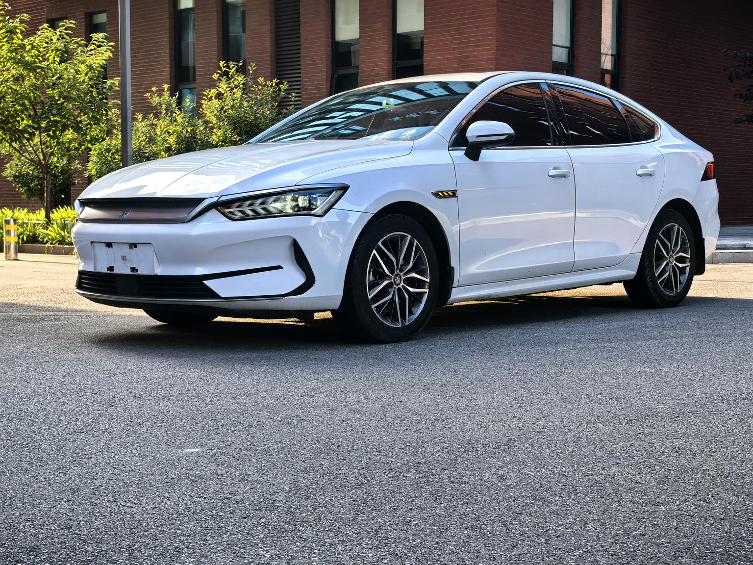 BYD QIN-Plus-EV Luxury Edition 500km 2022