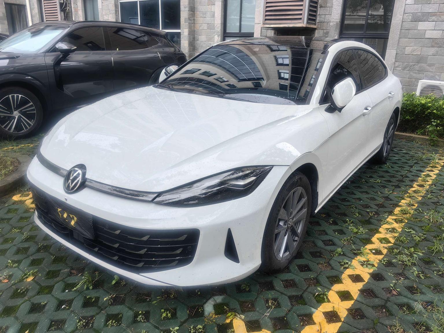 Volkswagen Lamando 300TSI DSG Lingfeng 2026