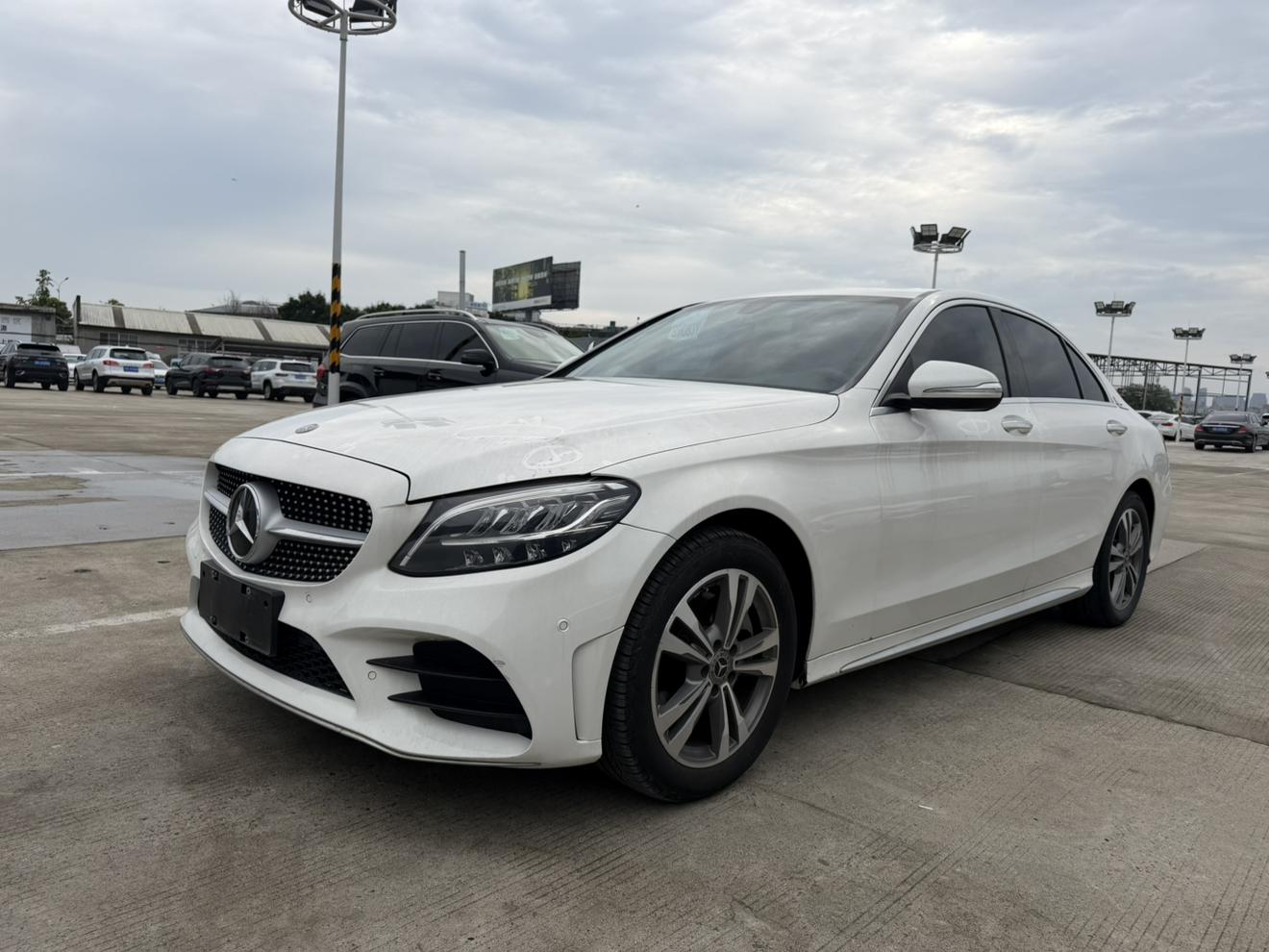 Mercedes Benz Class-C Fashion Sport Long Wheelbase (1.6L) 2019