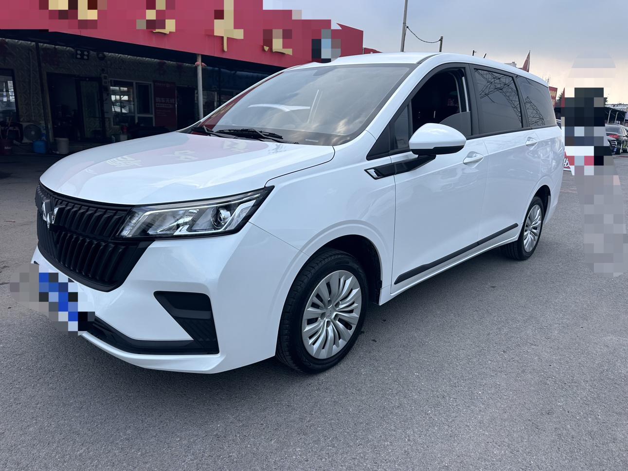 Wuling Jiachen 1.5L Manual Elite 2025