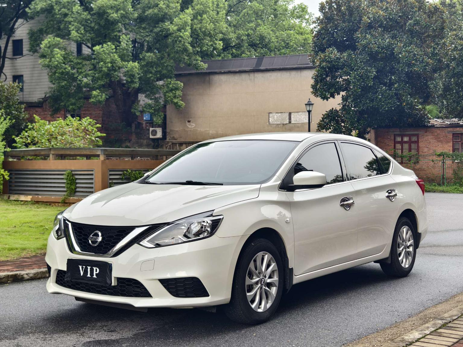 Nissan Sylphy Classic 1.6L XE CVT Comfort (1.6L) 2024
