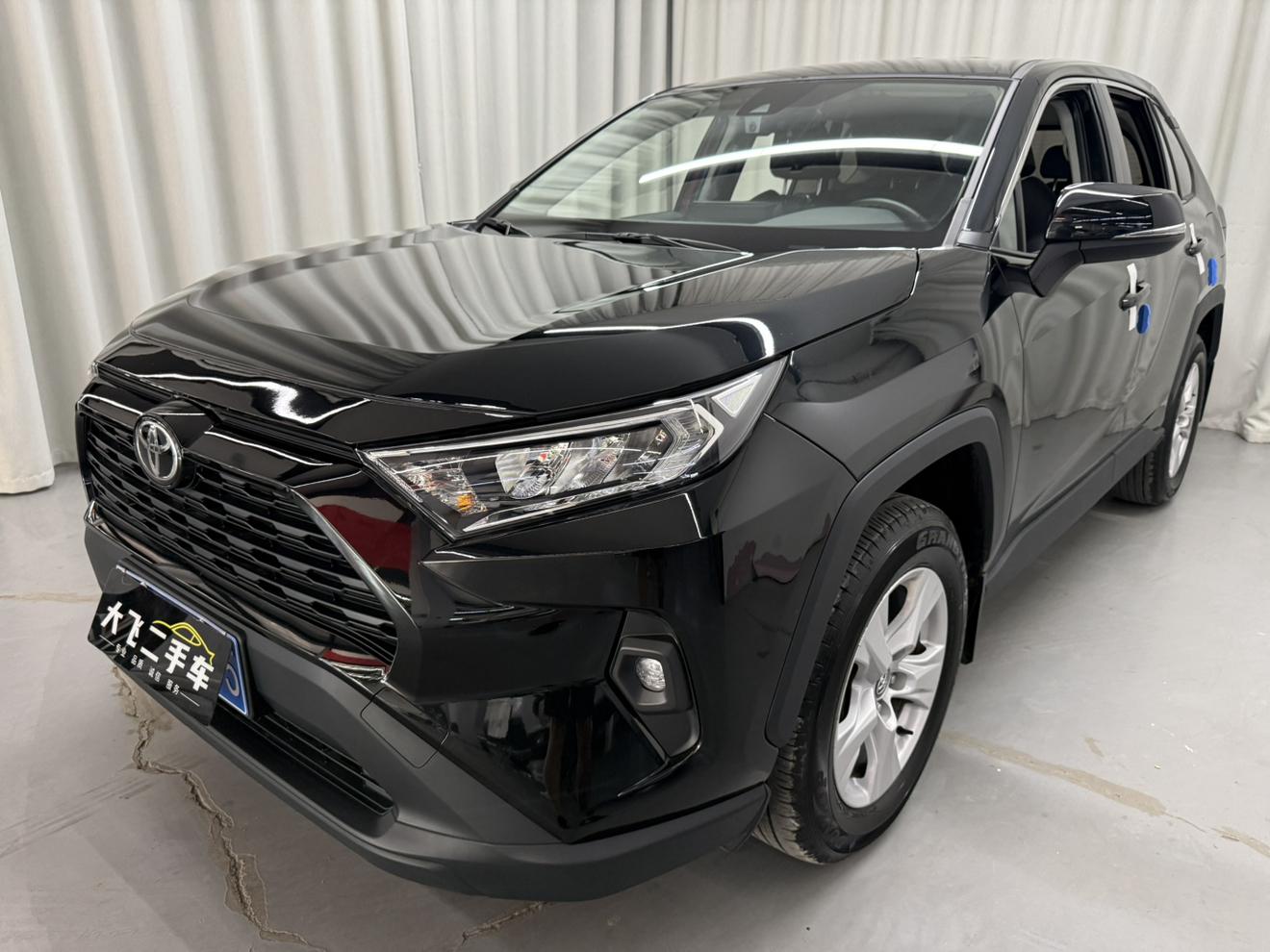 Toyota RAV4 2.0L CVT 2WD Urban 2025