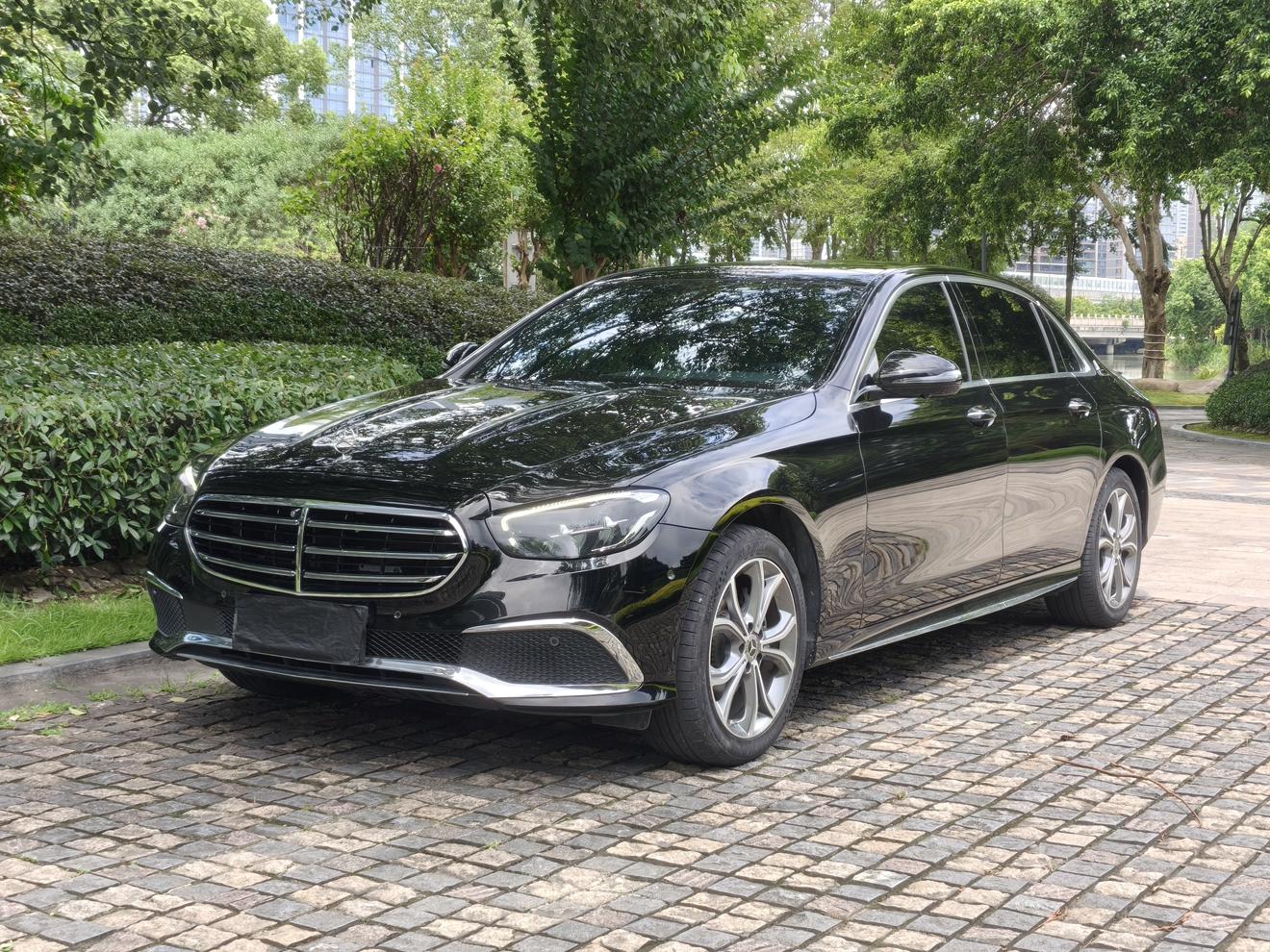 Mercedes Class-E E 300 L Luxury Sedan (2L) 2022