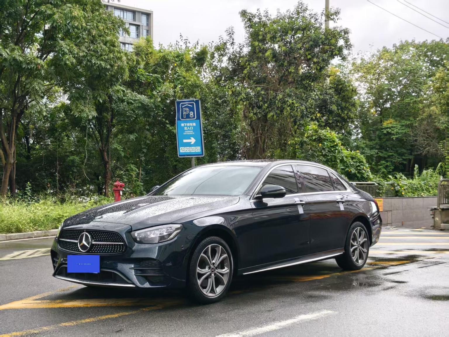 Mercedes Class-E Fashion Sport Sedan (2L) 2023